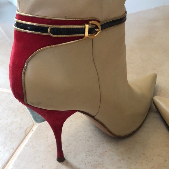 ❤️Casadei Stiletto Tan, red suede heels, gold tone/black w/patent straps booties - Picture 4 of 14